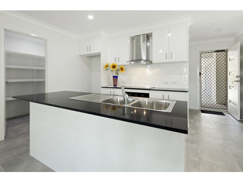 9 Johnswood Close, Cannonvale QLD 4802