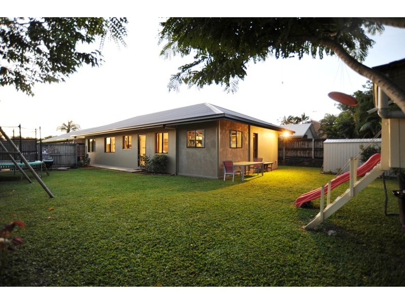 18b Gardenia Street, Proserpine QLD 4800