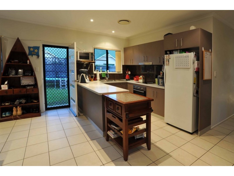 18b Gardenia Street, Proserpine QLD 4800