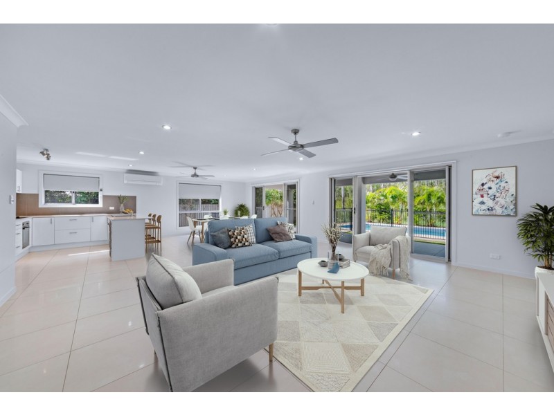33 Endeavour Circuit, Cannonvale QLD 4802