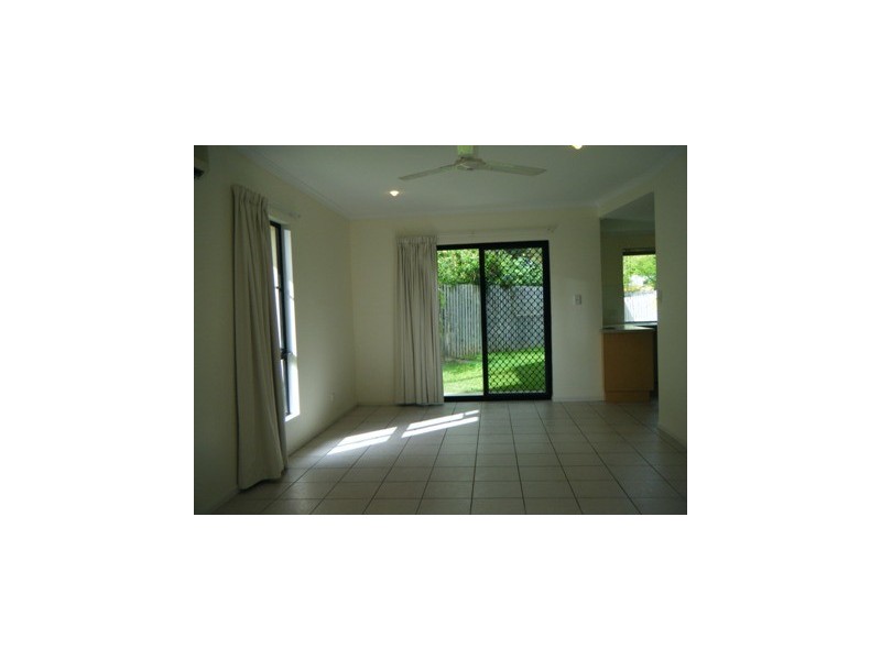 5/16 Beach Road, Cannonvale QLD 4802