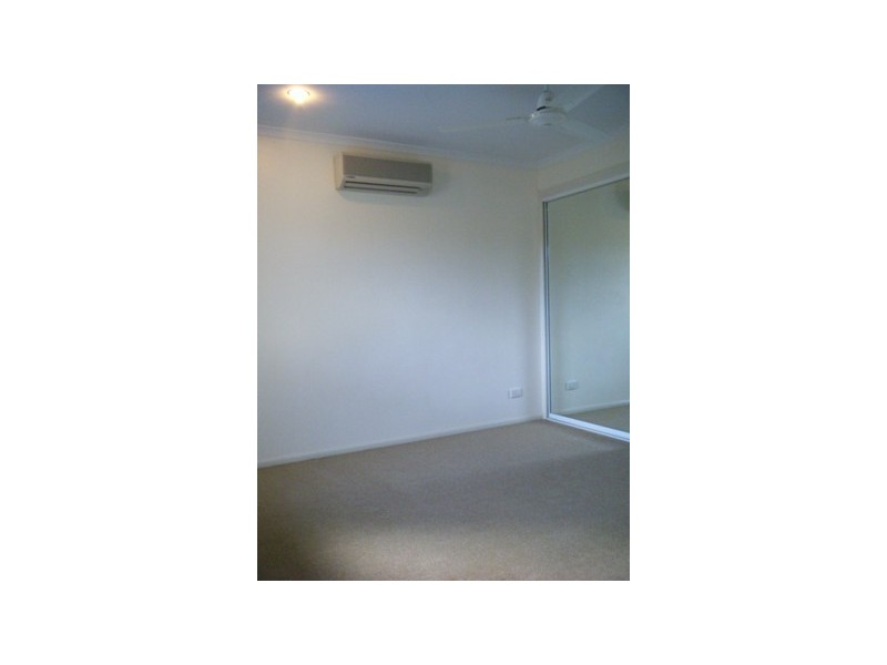 5/16 Beach Road, Cannonvale QLD 4802