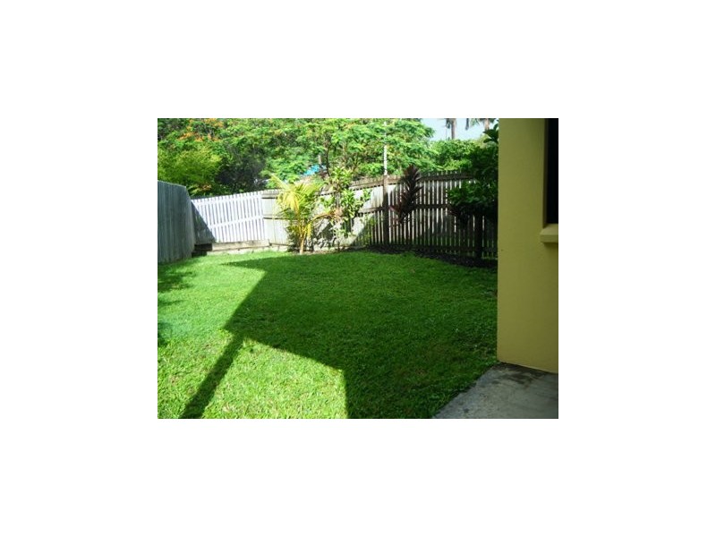 5/16 Beach Road, Cannonvale QLD 4802