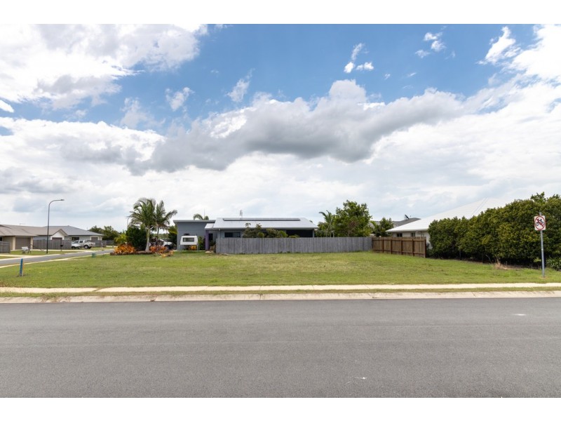 2 Tamarind Crescent, Proserpine QLD 4800
