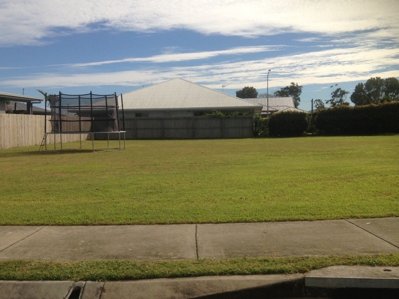 2 Tamarind Crescent, Proserpine QLD 4800