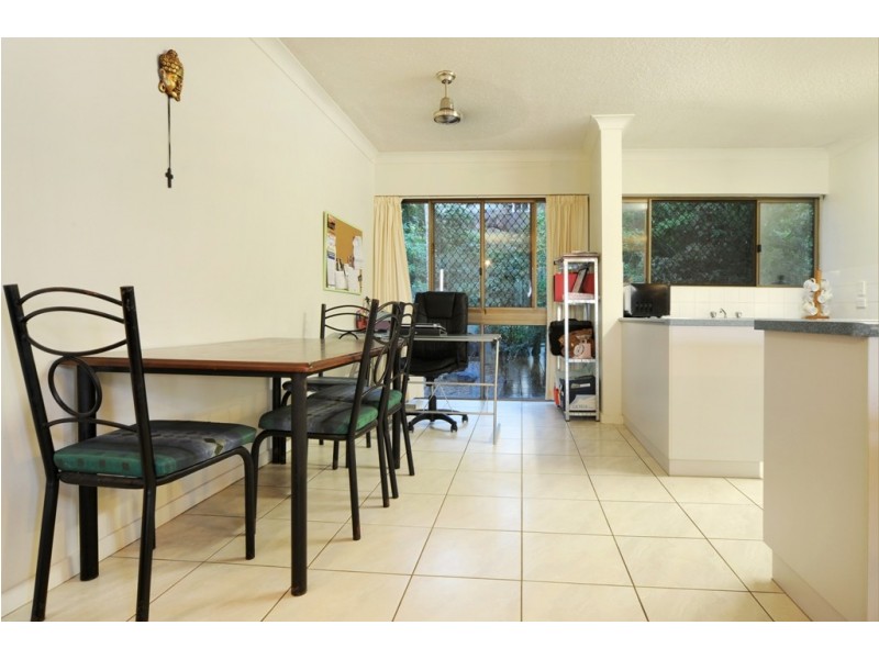 110/2 Eshelby Drive, Cannonvale QLD 4802