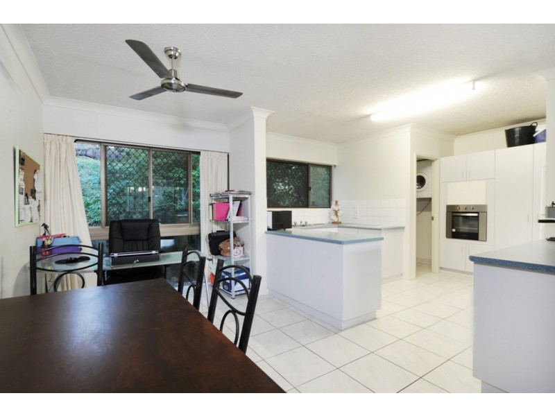 110/2 Eshelby Drive, Cannonvale QLD 4802