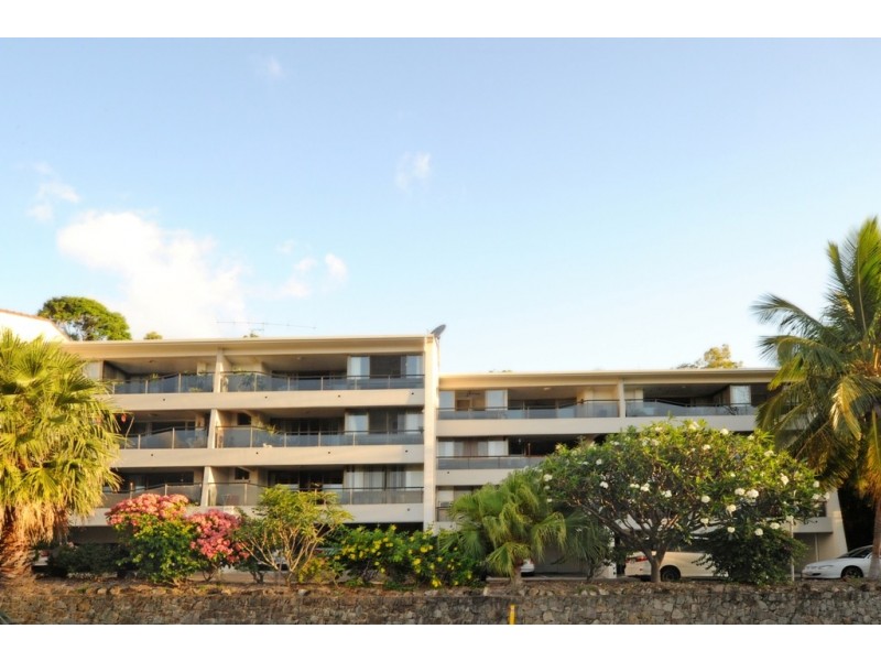 110/2 Eshelby Drive, Cannonvale QLD 4802