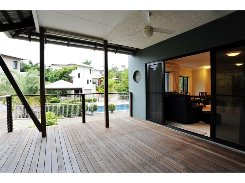 4/14 Altmann Avenue, Cannonvale QLD 4802