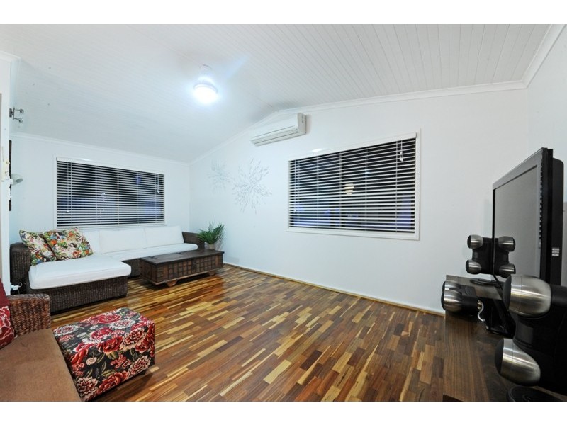 15 Grace Avenue, Cannonvale QLD 4802