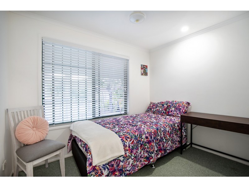 1 Sandpiper Crescent, Jubilee Pocket QLD 4802