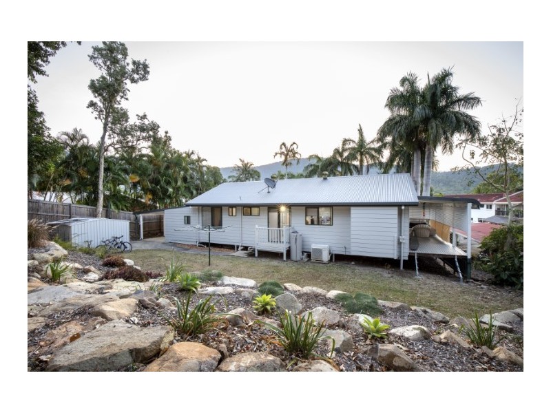 1 Sandpiper Crescent, Jubilee Pocket QLD 4802