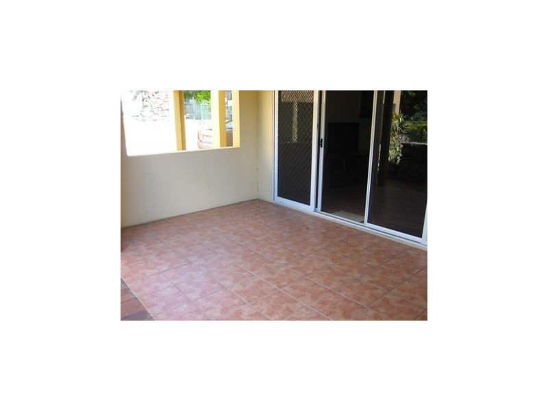10/24 Island Drive, Cannonvale QLD 4802
