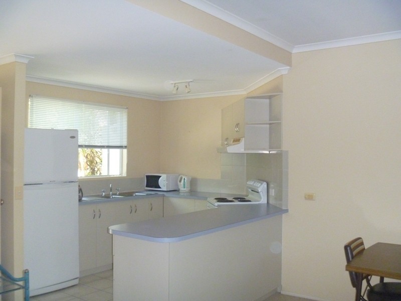 2/9 Erromango Drive, Jubilee Pocket QLD 4802