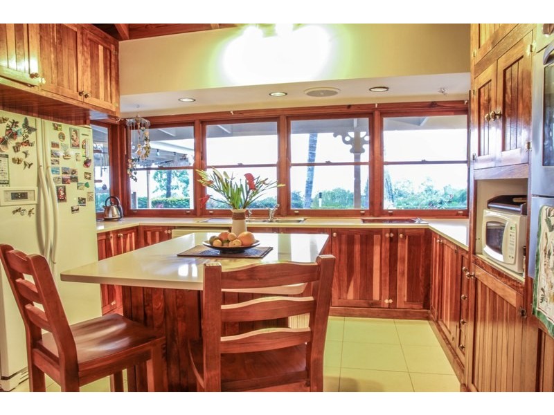 31A Manooka Drive, Cannonvale QLD 4802