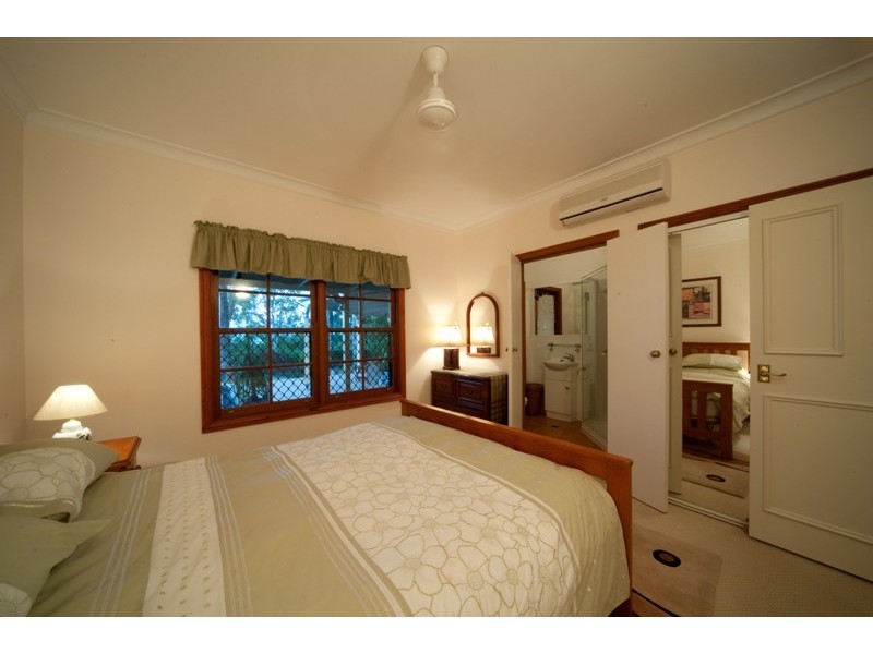 31A Manooka Drive, Cannonvale QLD 4802