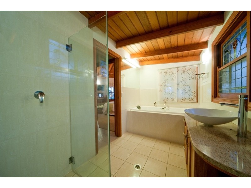 31A Manooka Drive, Cannonvale QLD 4802