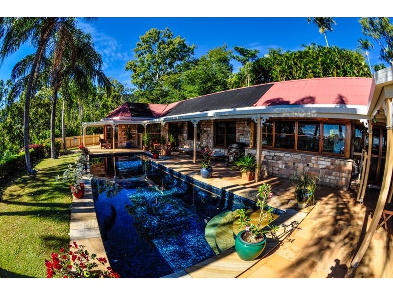 31A Manooka Drive, Cannonvale QLD 4802