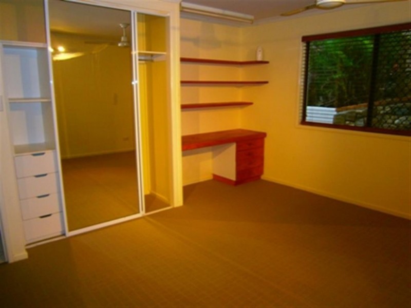 6 South Molle Blvd, Cannonvale QLD 4802