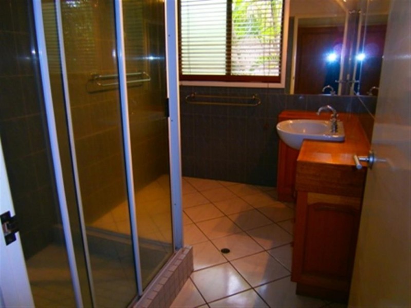 6 South Molle Blvd, Cannonvale QLD 4802