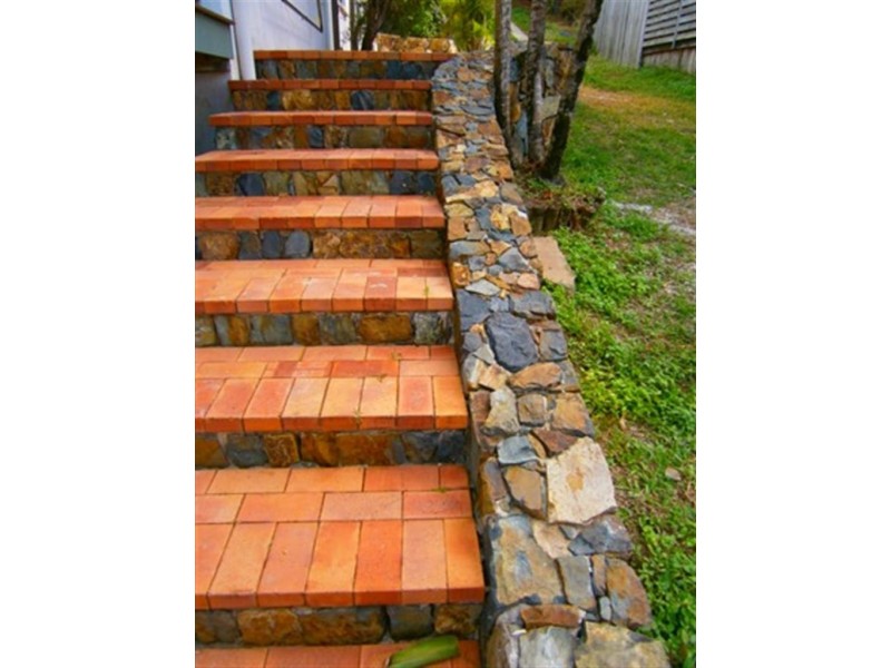 6 South Molle Blvd, Cannonvale QLD 4802