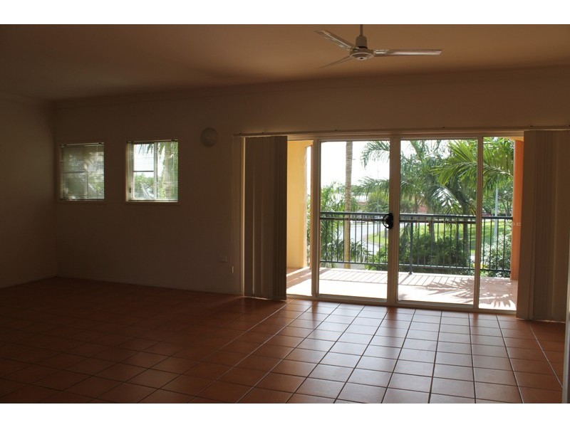 19/24 Island Drive, Cannonvale QLD 4802