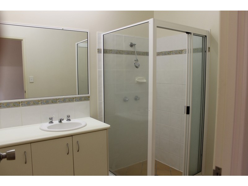 19/24 Island Drive, Cannonvale QLD 4802