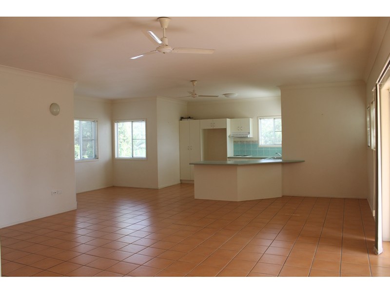 19/24 Island Drive, Cannonvale QLD 4802