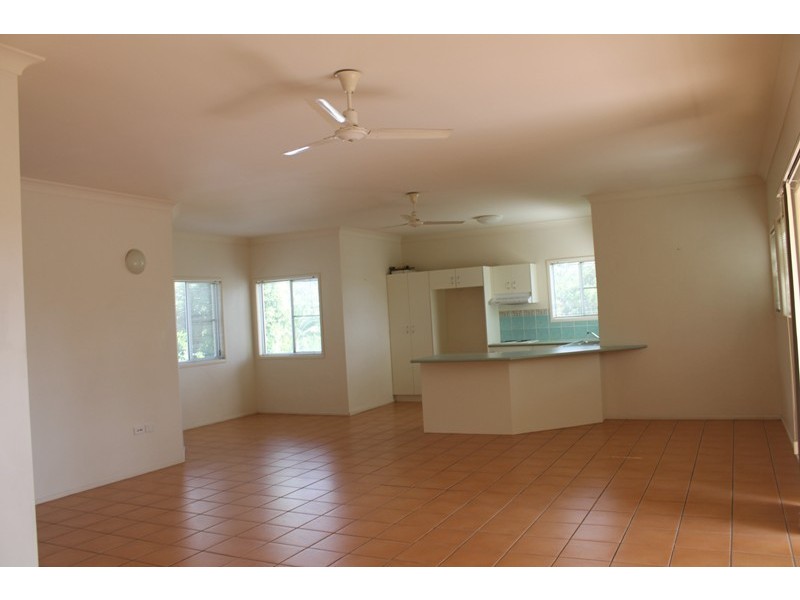 19/24 Island Drive, Cannonvale QLD 4802