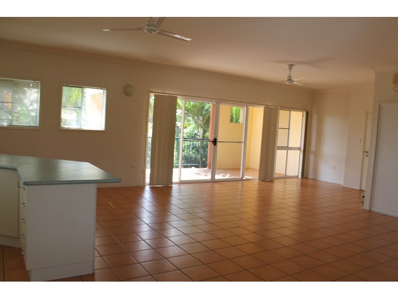 19/24 Island Drive, Cannonvale QLD 4802