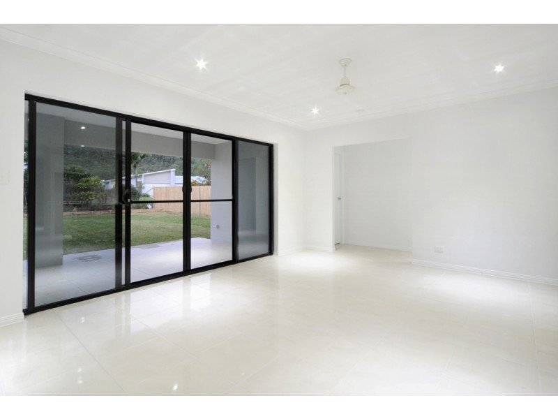 21 Corrimandle Grove, Cannonvale QLD 4802