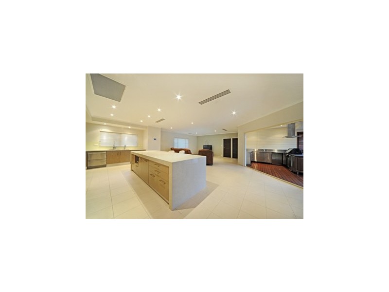 11 Orana Street, Airlie Beach QLD 4802