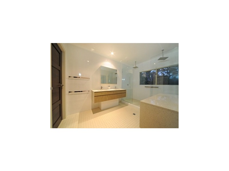 11 Orana Street, Airlie Beach QLD 4802