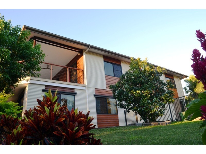 6 Golf Views Court, Cannonvale QLD 4802