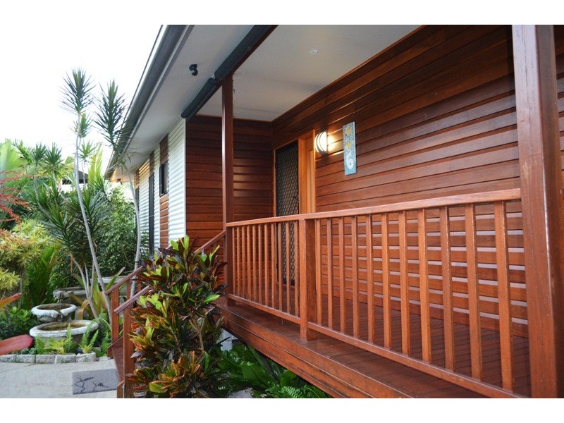 6 Golf Views Court, Cannonvale QLD 4802