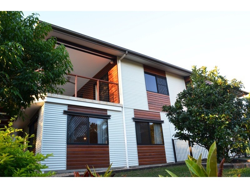 6 Golf Views Court, Cannonvale QLD 4802