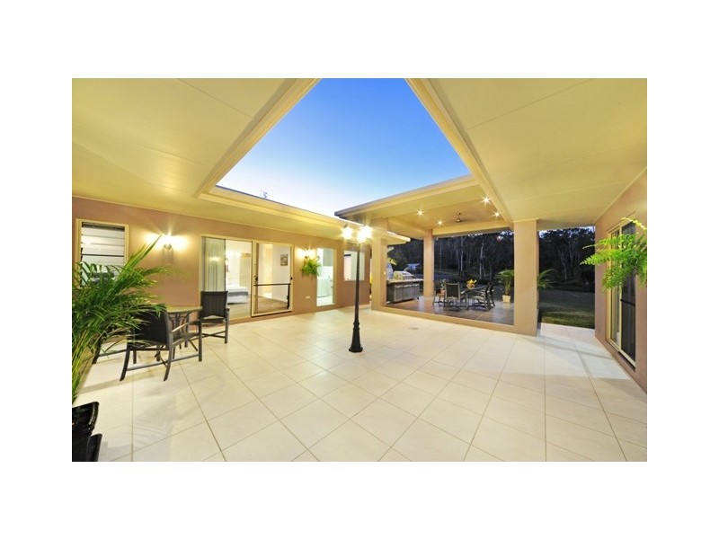 70 Galbraith Park Drive, Cannonvale QLD 4802