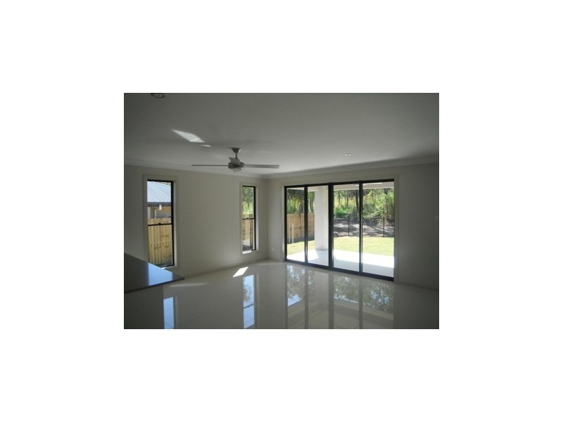 29 Endeavour Circuit, Cannonvale QLD 4802