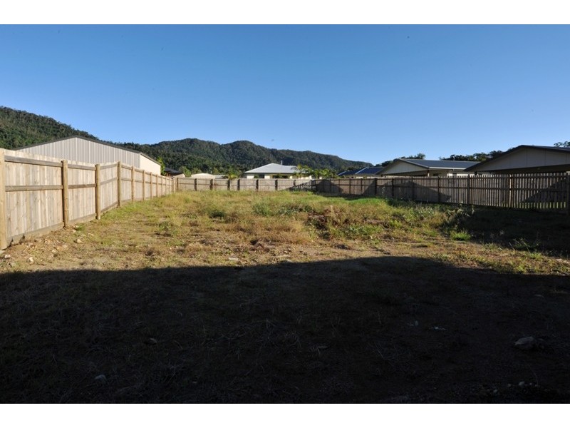6 Twin Creek Court, Cannonvale QLD 4802