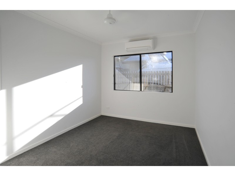 6 Twin Creek Court, Cannonvale QLD 4802