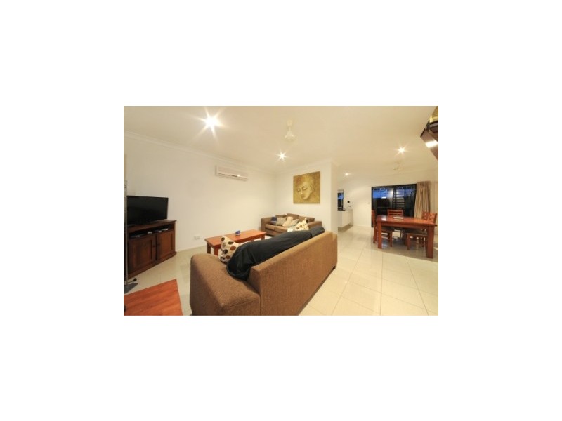3/5 Erromango, Jubilee Pocket QLD 4802