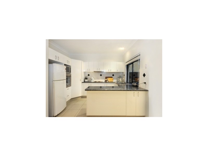 3/5 Erromango, Jubilee Pocket QLD 4802