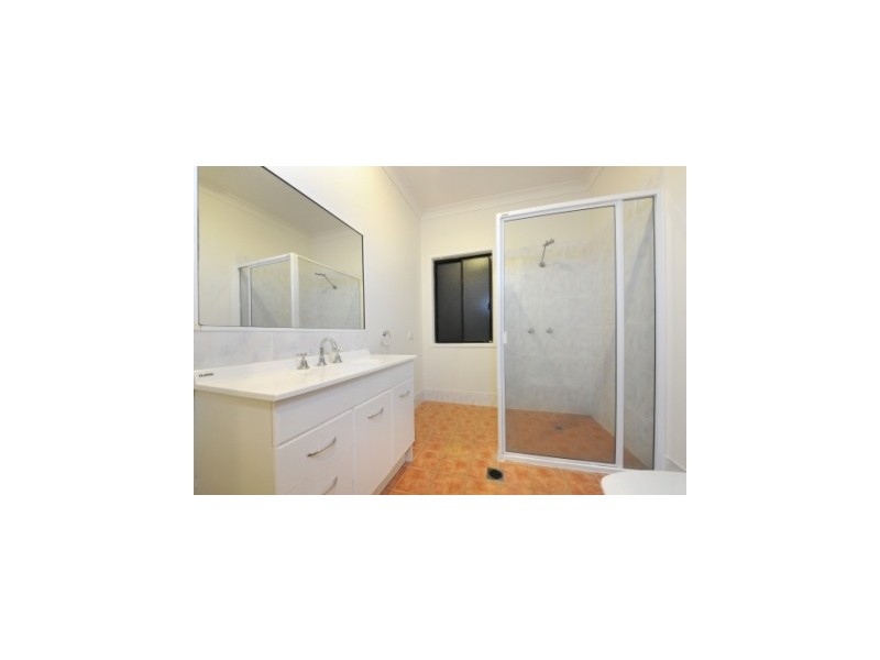 3/5 Erromango, Jubilee Pocket QLD 4802