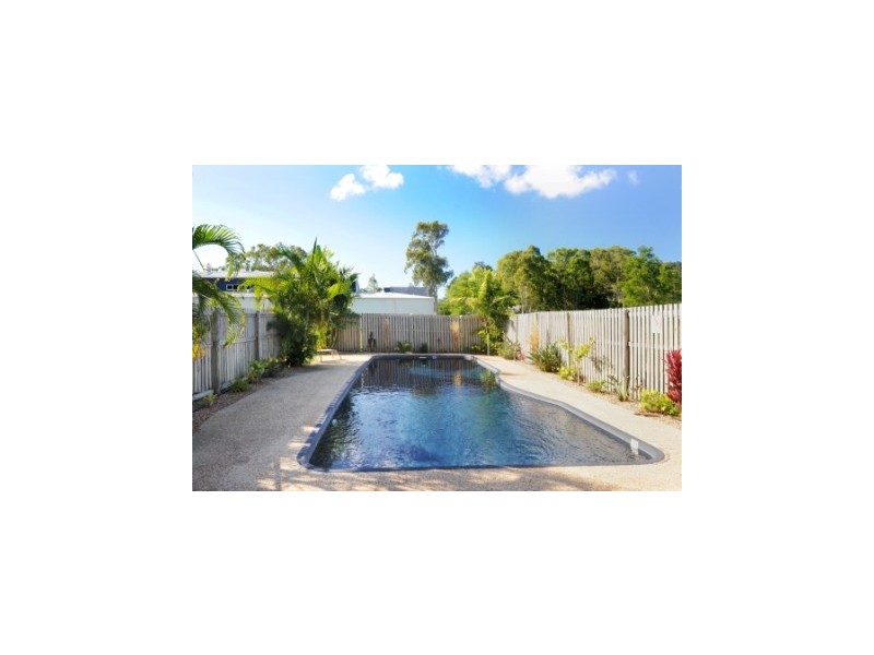 3/5 Erromango, Jubilee Pocket QLD 4802