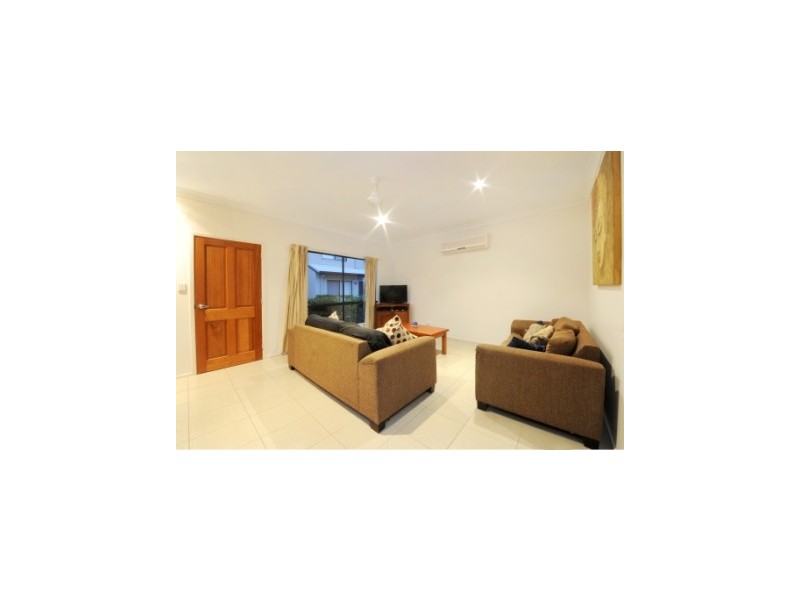 3/5 Erromango, Jubilee Pocket QLD 4802
