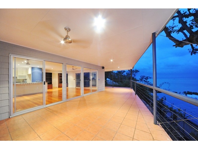 5 Stewart Drive, Cannonvale QLD 4802