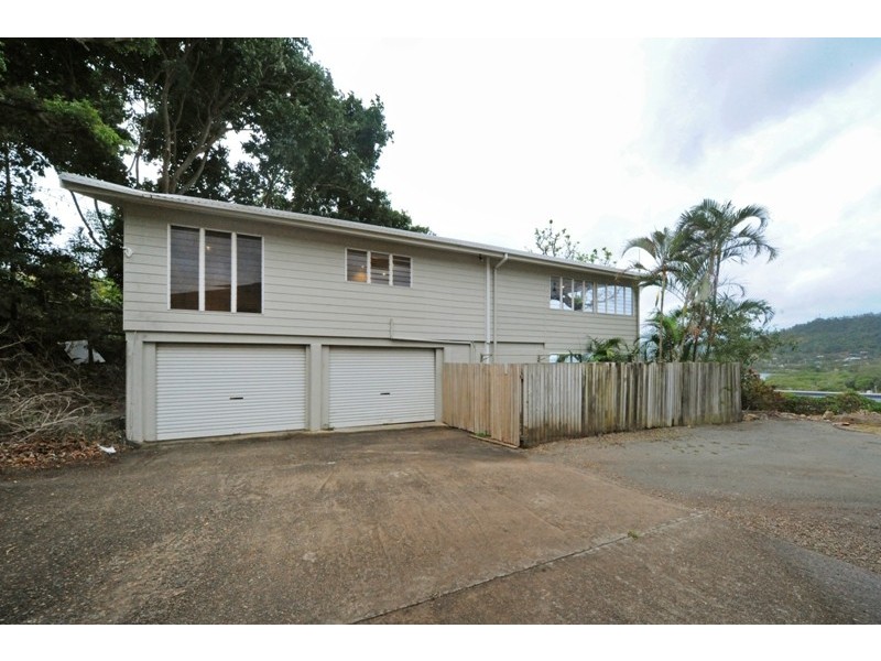 5 Stewart Drive, Cannonvale QLD 4802