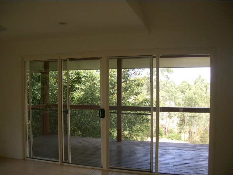 2/15 Macarthur Drive, Cannonvale QLD 4802