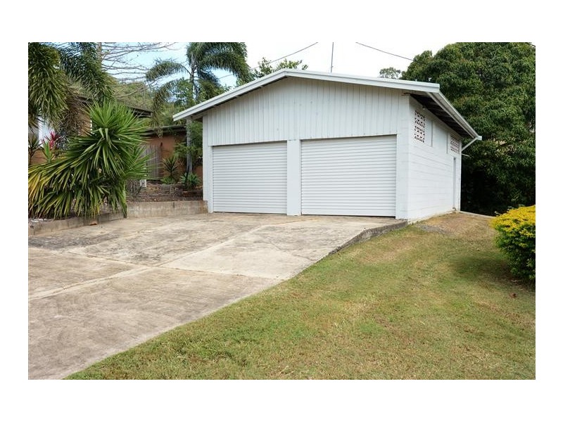 2 Waterson Way, Airlie Beach QLD 4802