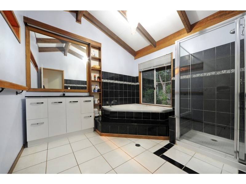 267 Sugarloaf Road, Sugarloaf QLD 4800